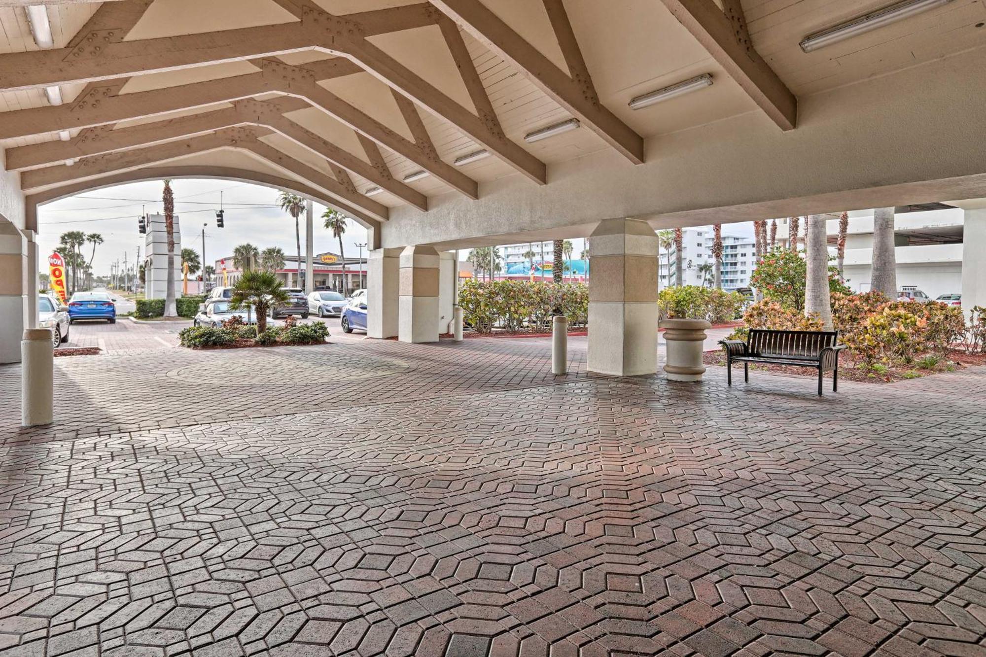 Dreamy Daytona Studio With Beach Access! Daytona Beach Bagian luar foto